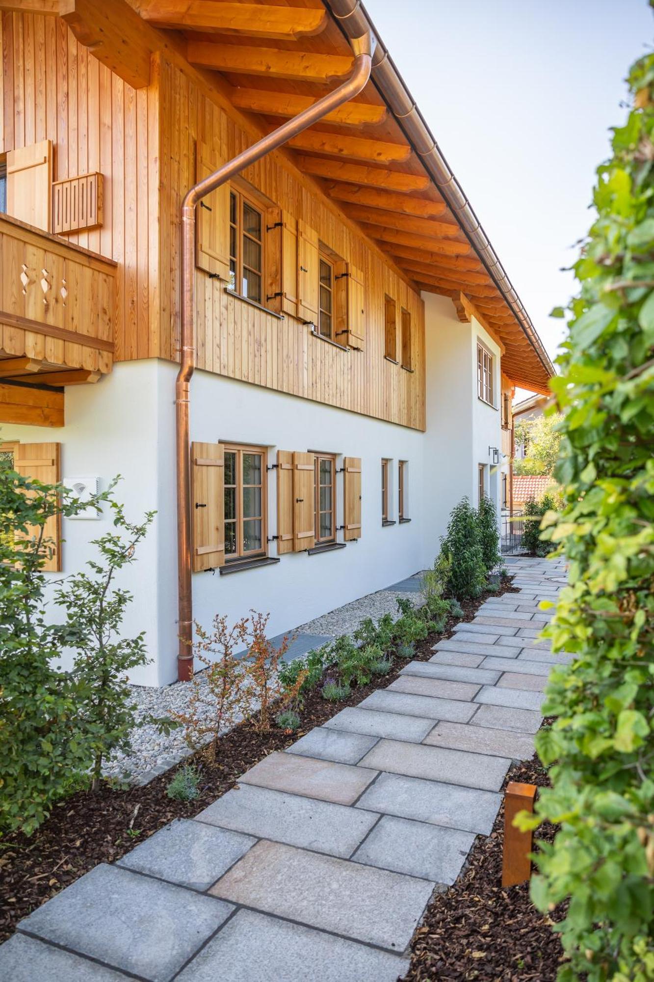 Graf Chiemo Suites - Direkt Am Chiemsee Mit Separatem Seezugang Chieming Kültér fotó