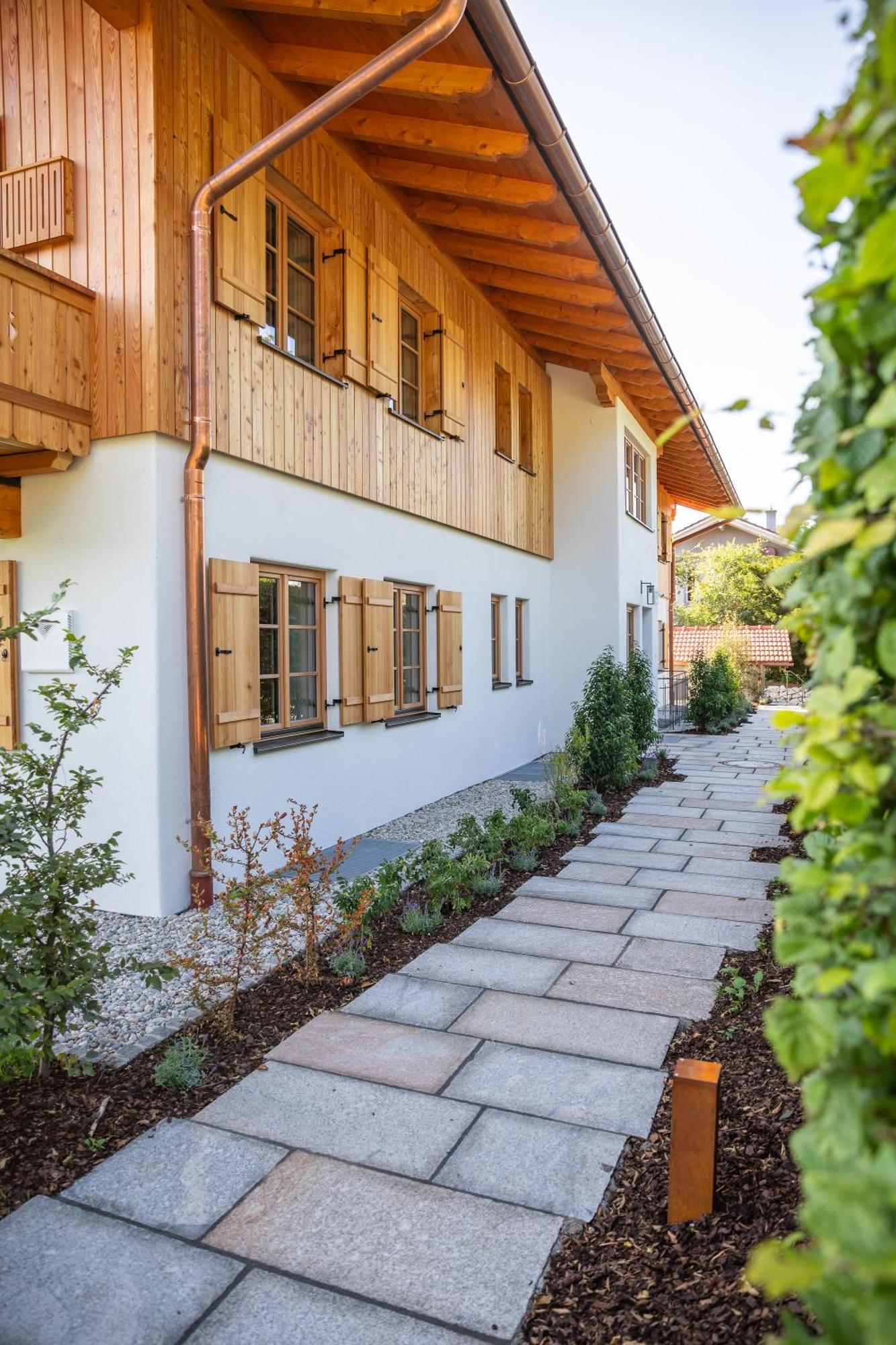 Graf Chiemo Suites - Direkt Am Chiemsee Mit Separatem Seezugang Chieming Kültér fotó