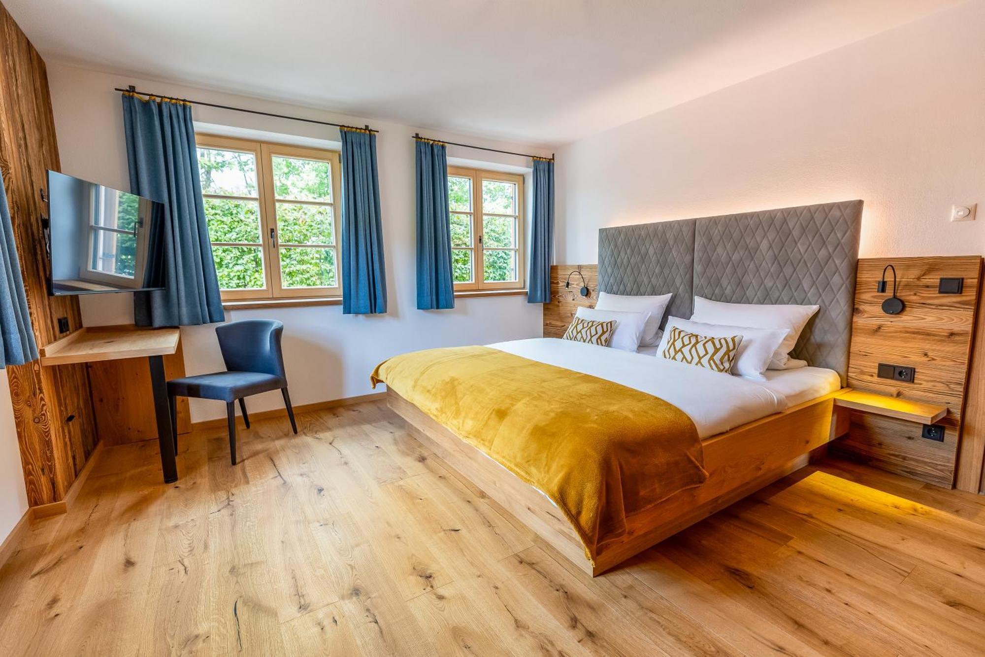 Graf Chiemo Suites - Direkt Am Chiemsee Mit Separatem Seezugang Chieming Kültér fotó