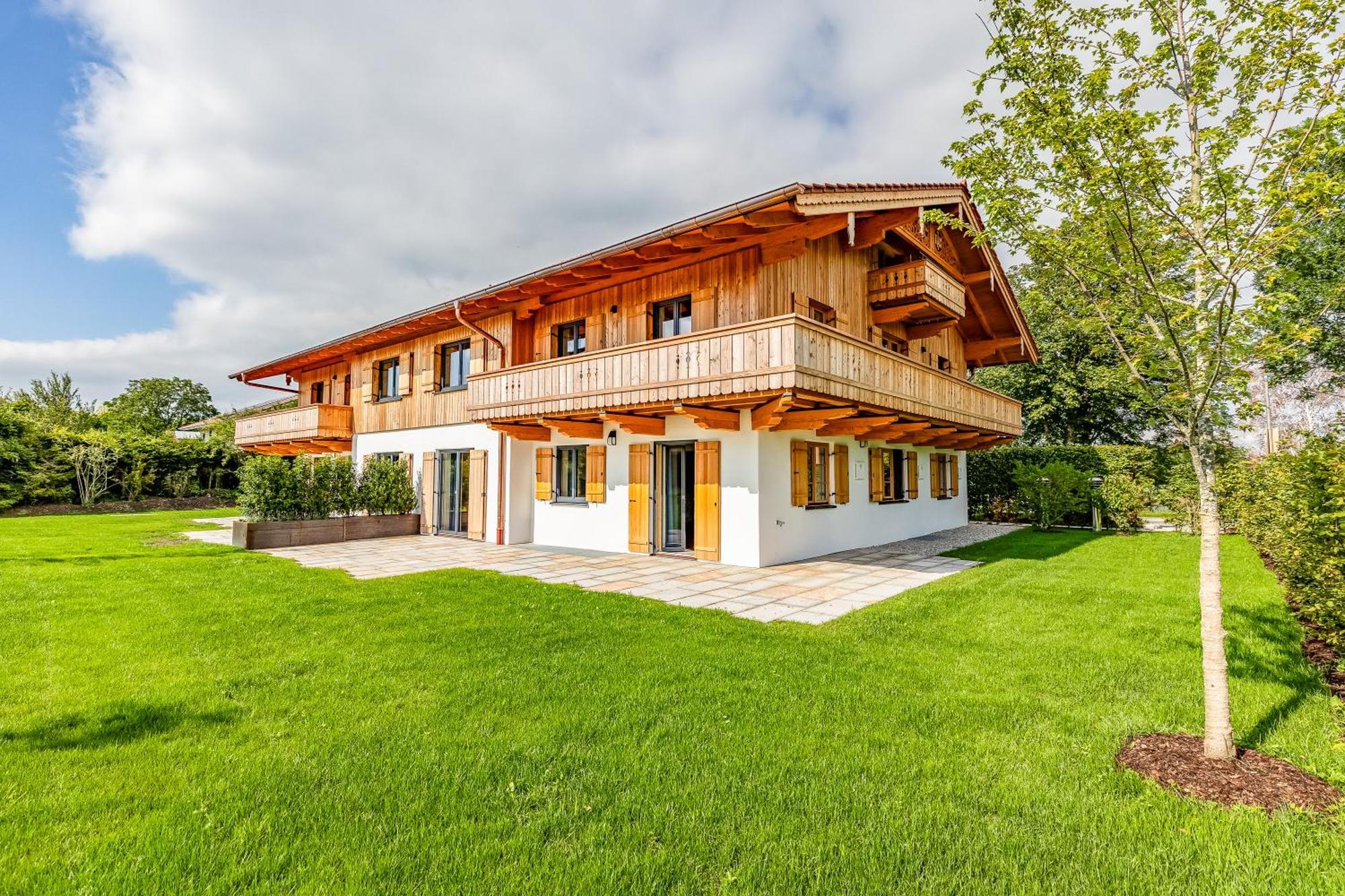 Graf Chiemo Suites - Direkt Am Chiemsee Mit Separatem Seezugang Chieming Kültér fotó