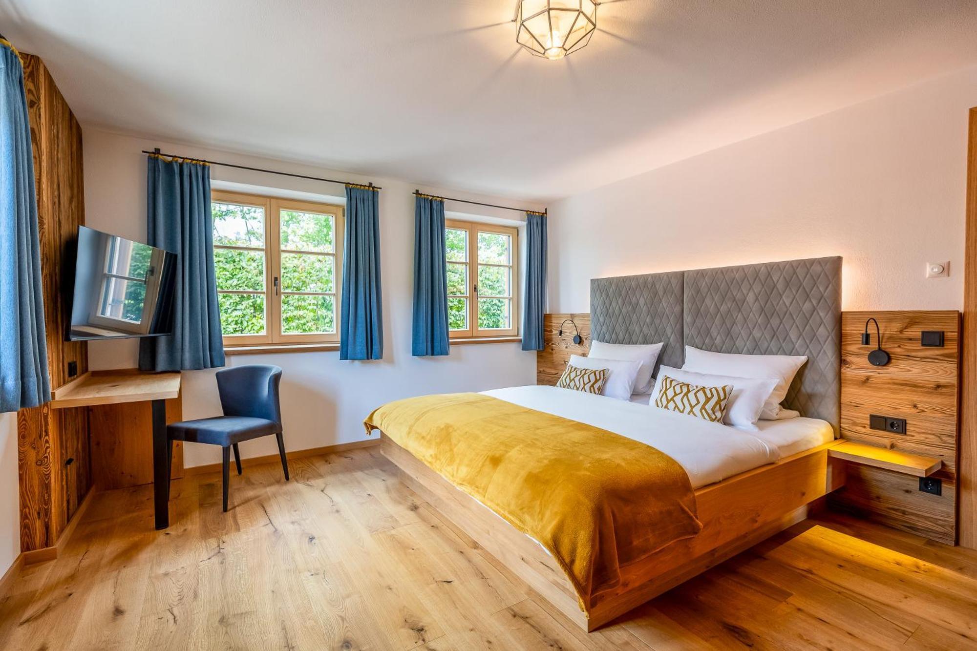 Graf Chiemo Suites - Direkt Am Chiemsee Mit Separatem Seezugang Chieming Kültér fotó