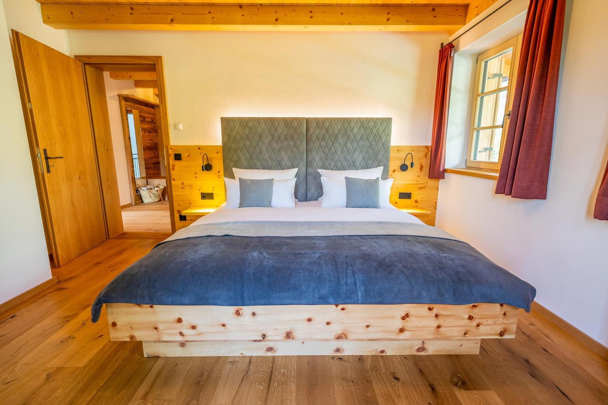 Graf Chiemo Suites - Direkt Am Chiemsee Mit Separatem Seezugang Chieming Kültér fotó